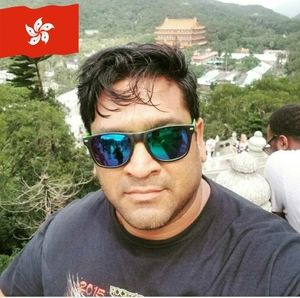 Meet your Posher, Dennis